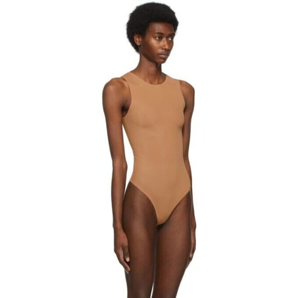 SKIMS Kim Kardashian Jelly Sheer Crewneck Thong Bodysuit In Sienna Size S - Picture 2 of 8